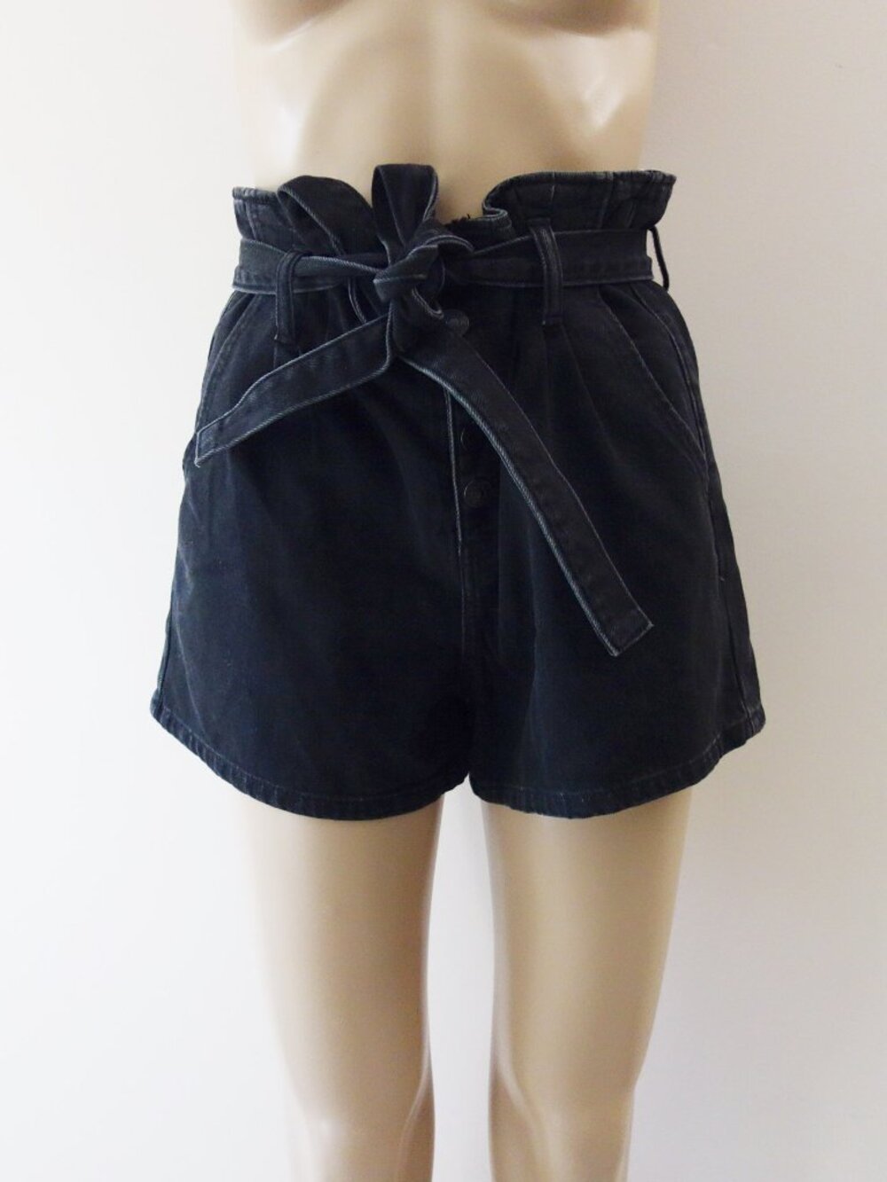 American Eagle Denim Paperbag Mom Short High Rise Tie Black (4) NWT!